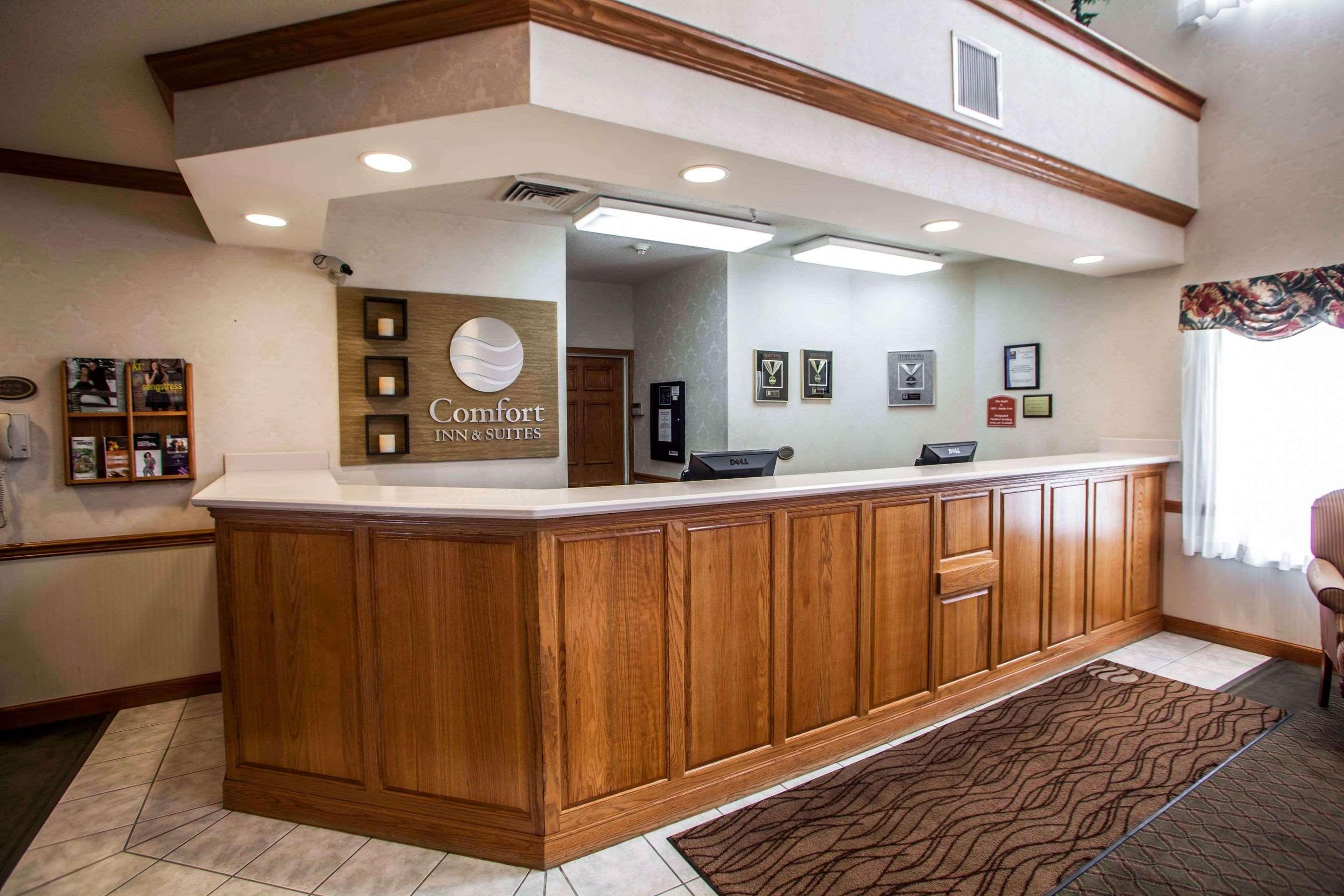 Comfort Inn & Suites Geneva- West Chicago Exterior photo
