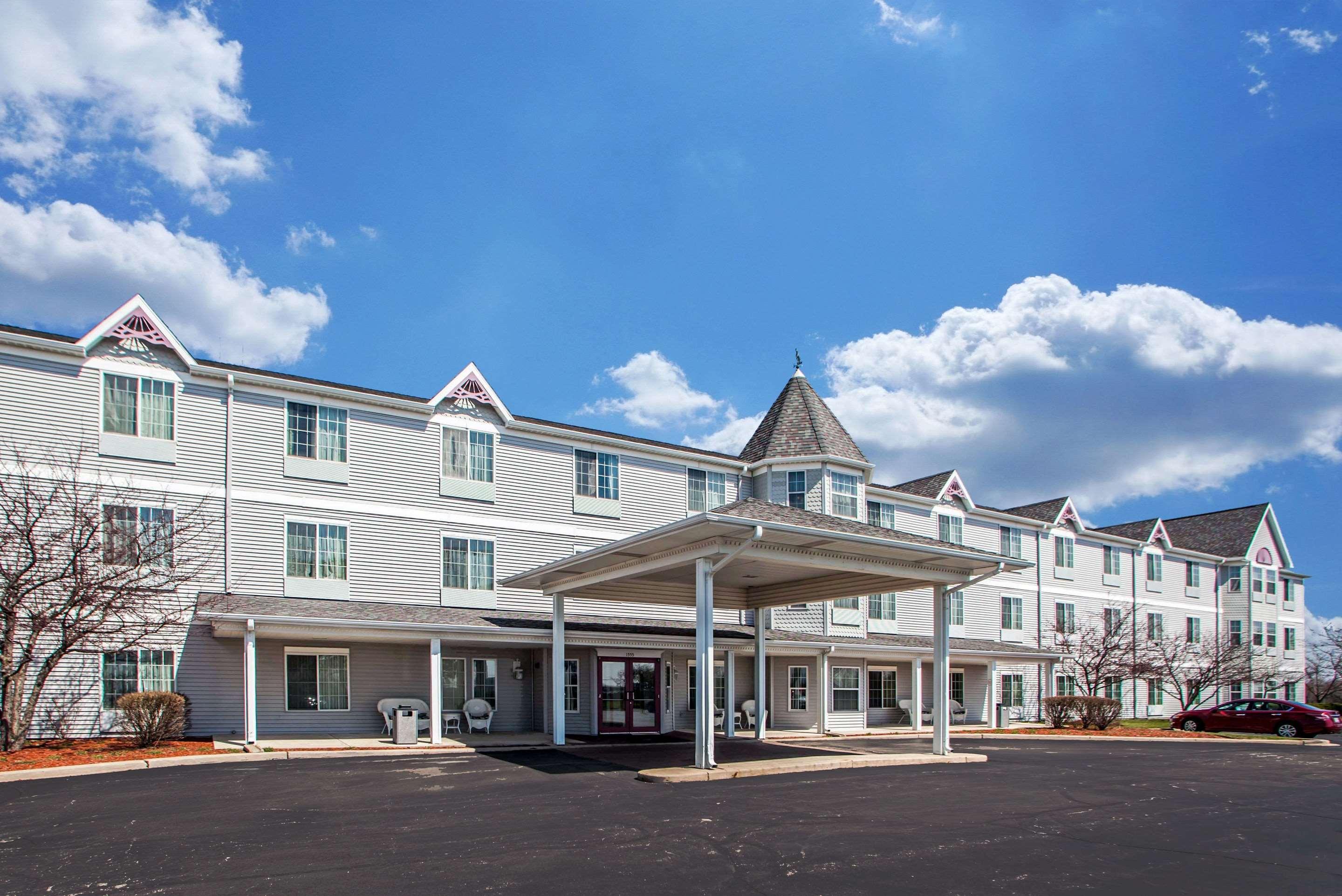 Comfort Inn & Suites Geneva- West Chicago Exterior photo